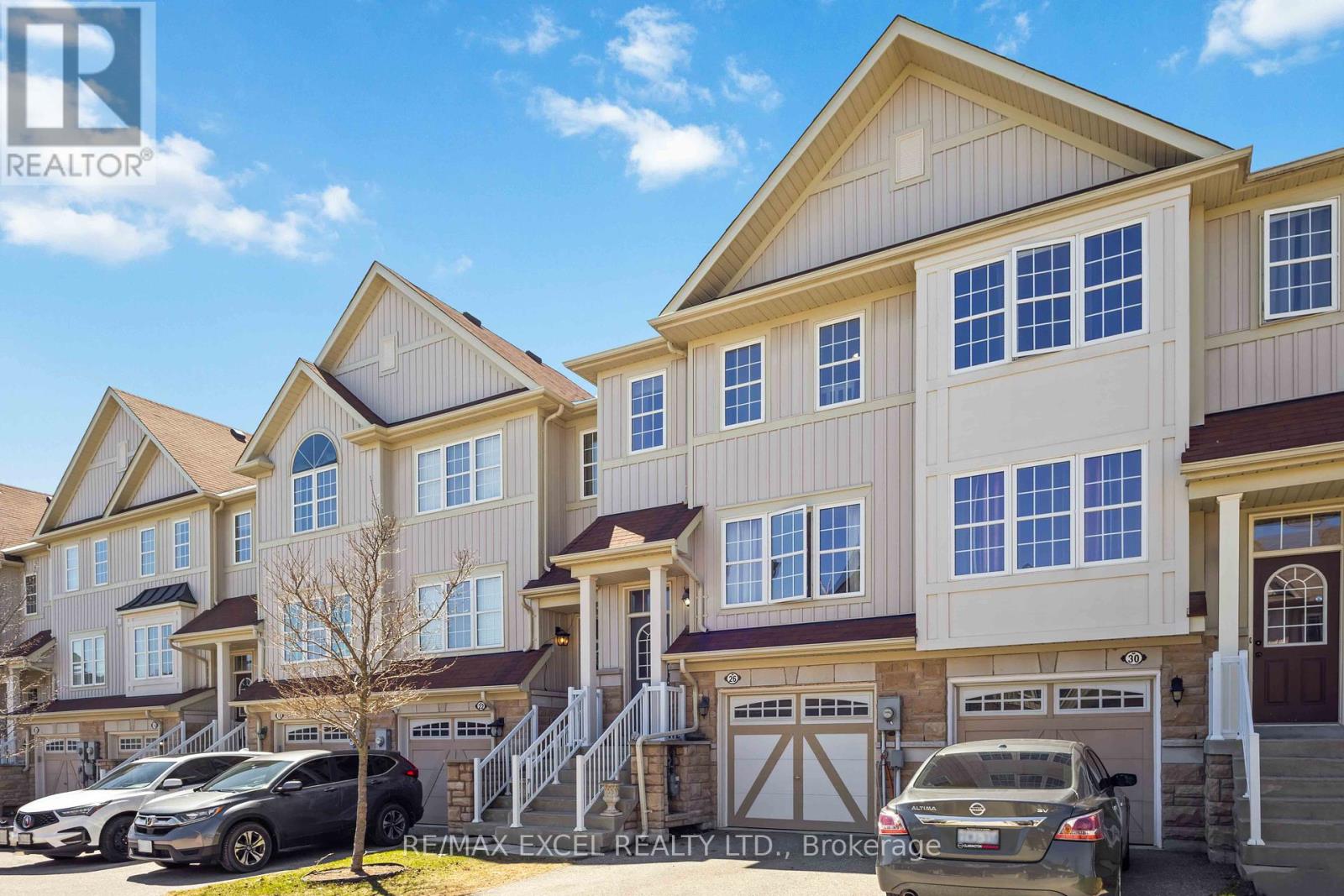 26 Farmstead Drive, Clarington, Ontario  L1C 0J9 - Photo 2 - E12094336