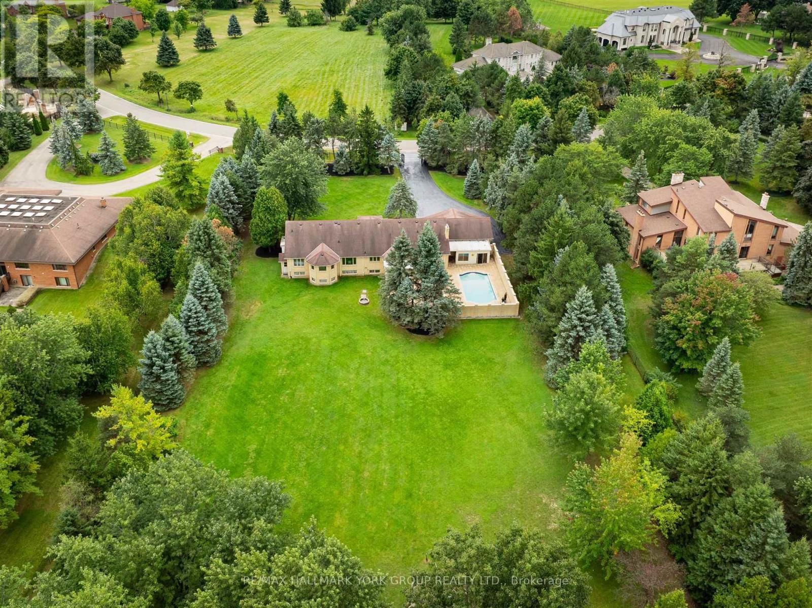 22 ROSEGARDEN DRIVE, Brampton, Ontario