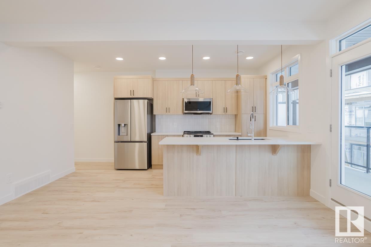 Property at #17 16231 19 AV SW image 1