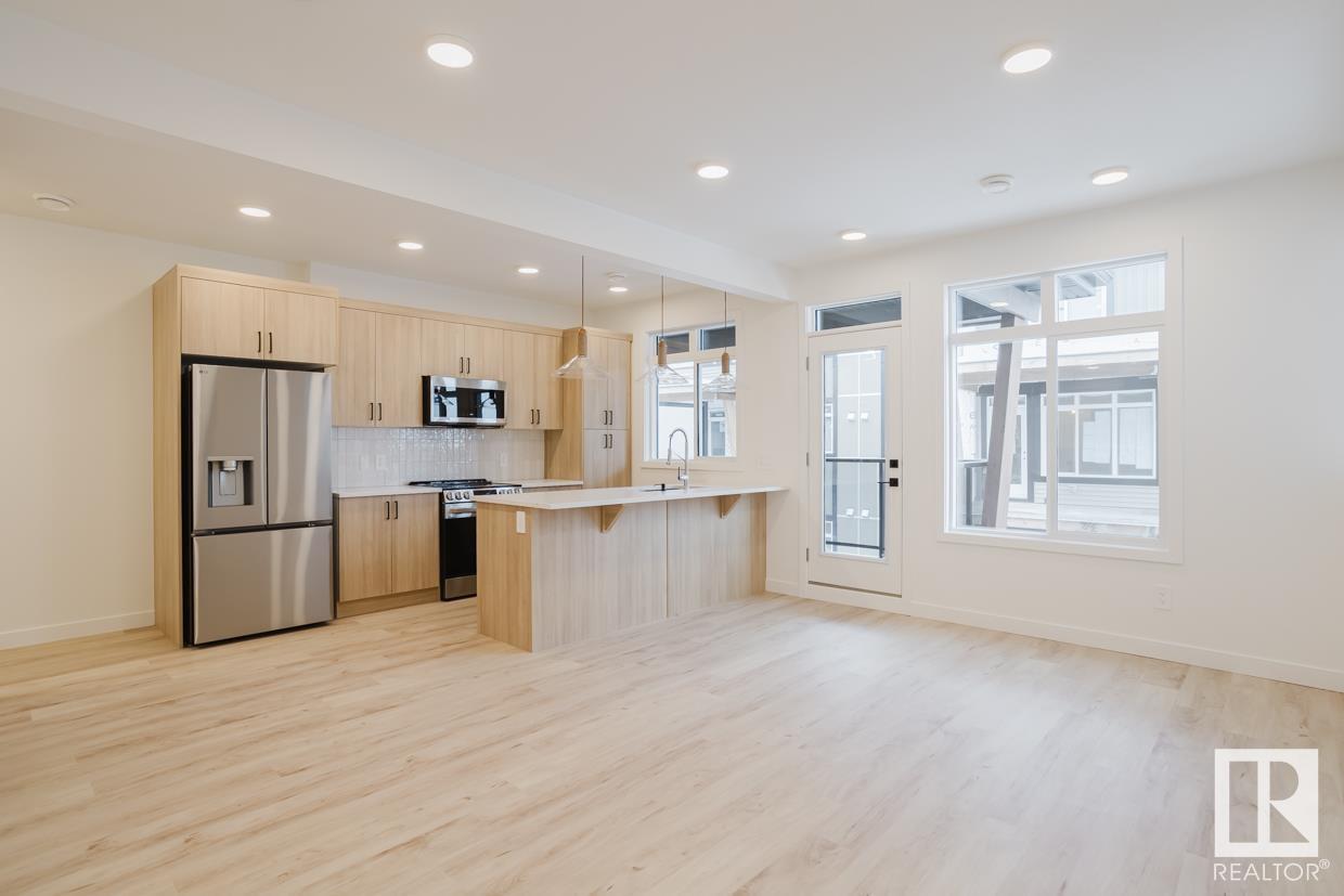Property at #17 16231 19 AV SW image 3