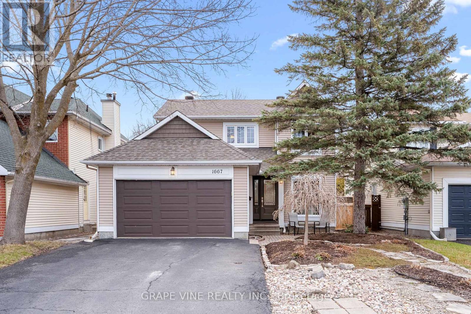1667 TEAKDALE AVENUE, Ottawa, Ontario