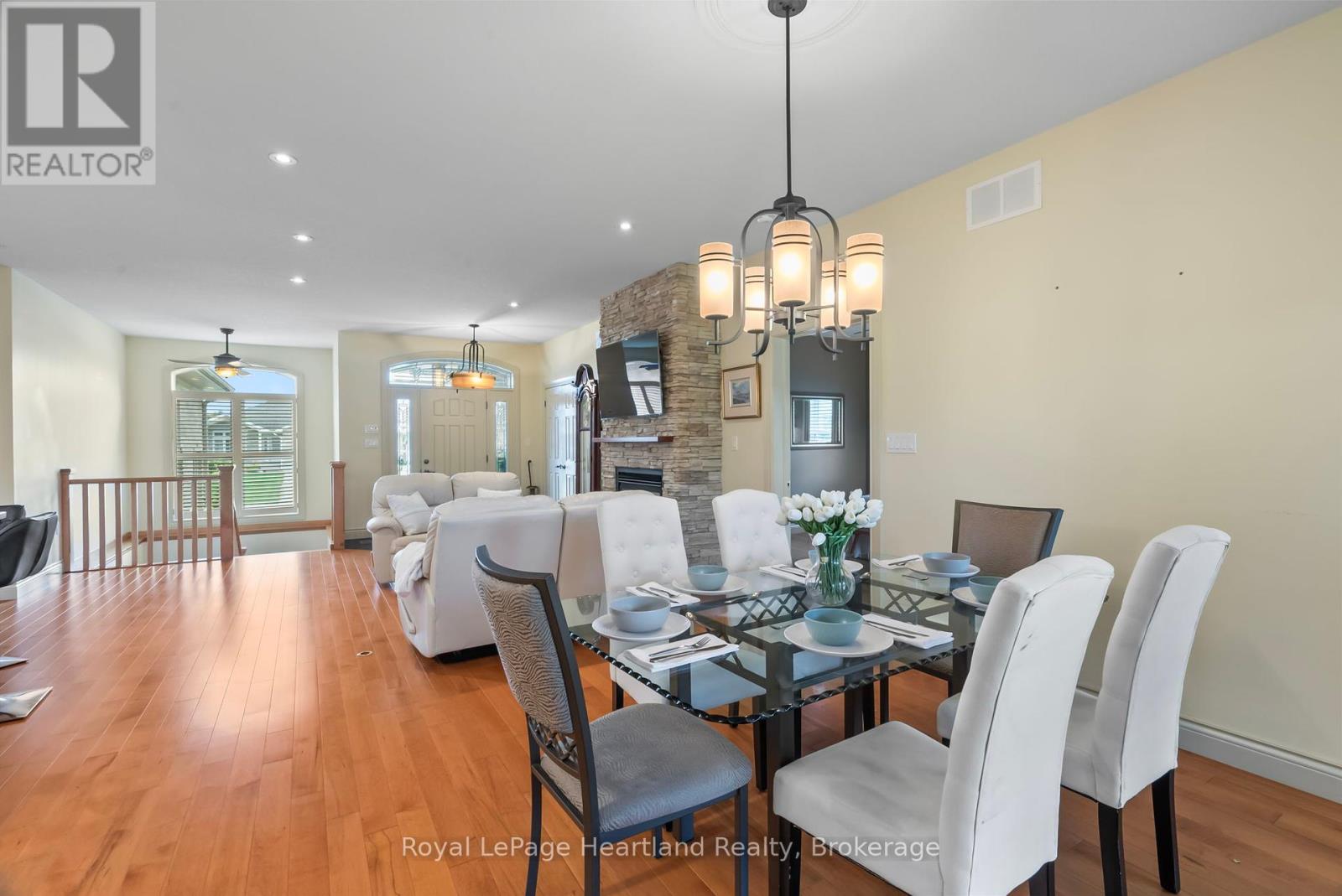 221 John Street, Minto, Ontario  N0G 1Z0 - Photo 21 - X12094372