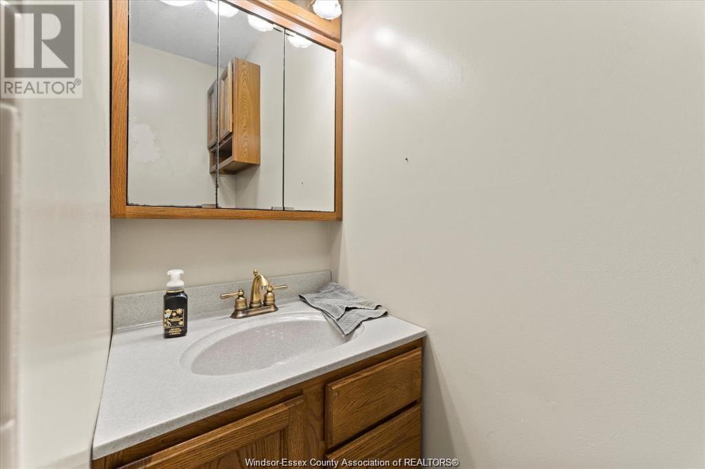 Property at 123 DAHINDA DRIVE image 4