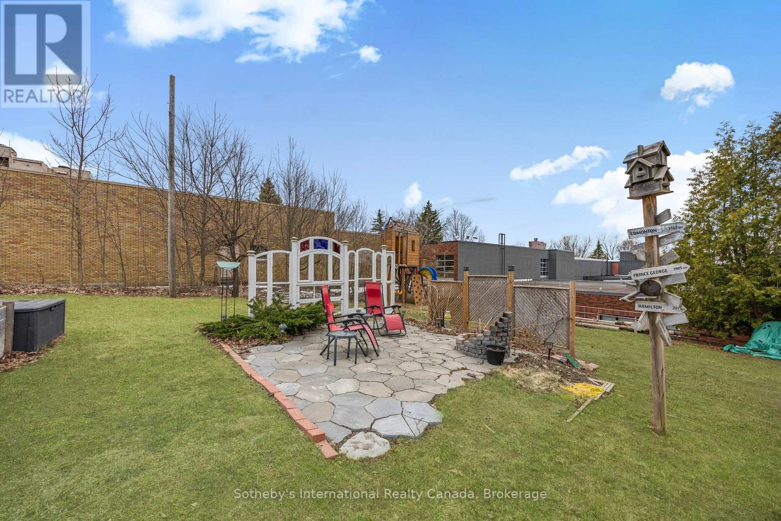 26 Robert Street E, Penetanguishene, Ontario  L9M 1K7 - Photo 43 - S12085685