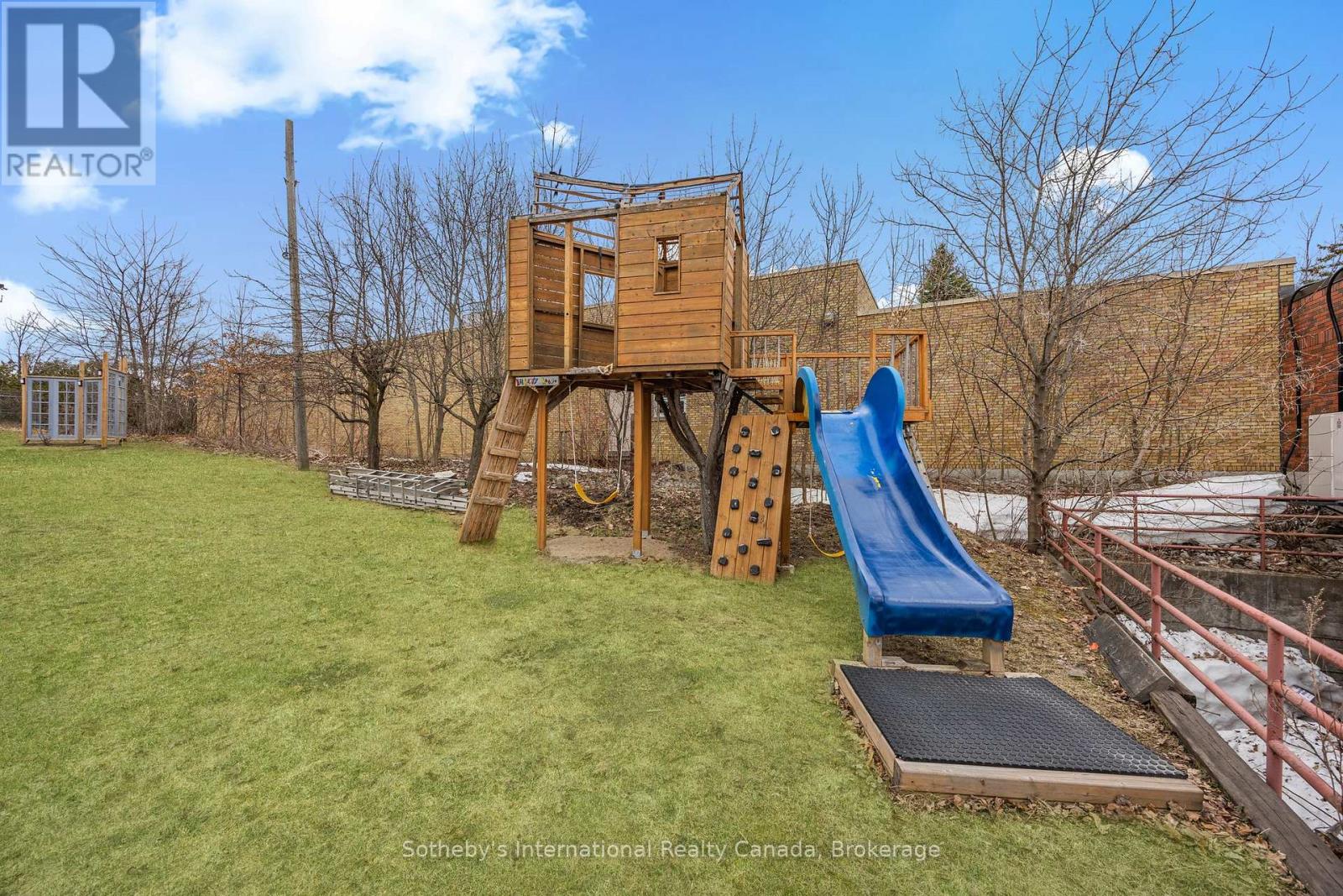 26 Robert Street E, Penetanguishene, Ontario  L9M 1K7 - Photo 45 - S12085685