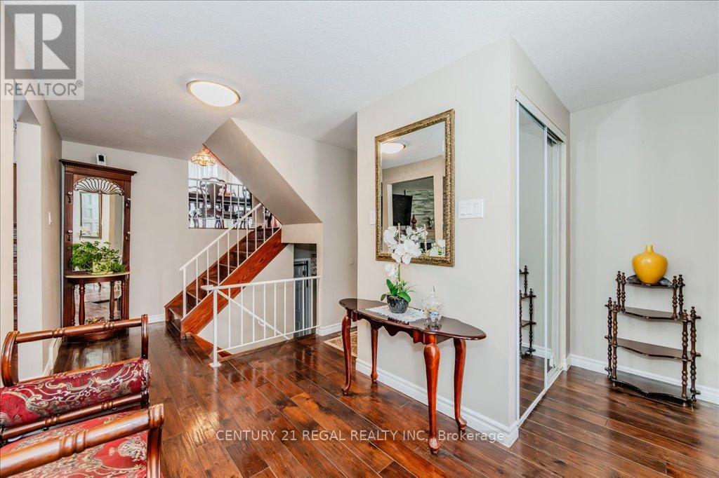 107 Roseneath Crescent, Kitchener, Ontario  N2E 1V8 - Photo 7 - X12094383