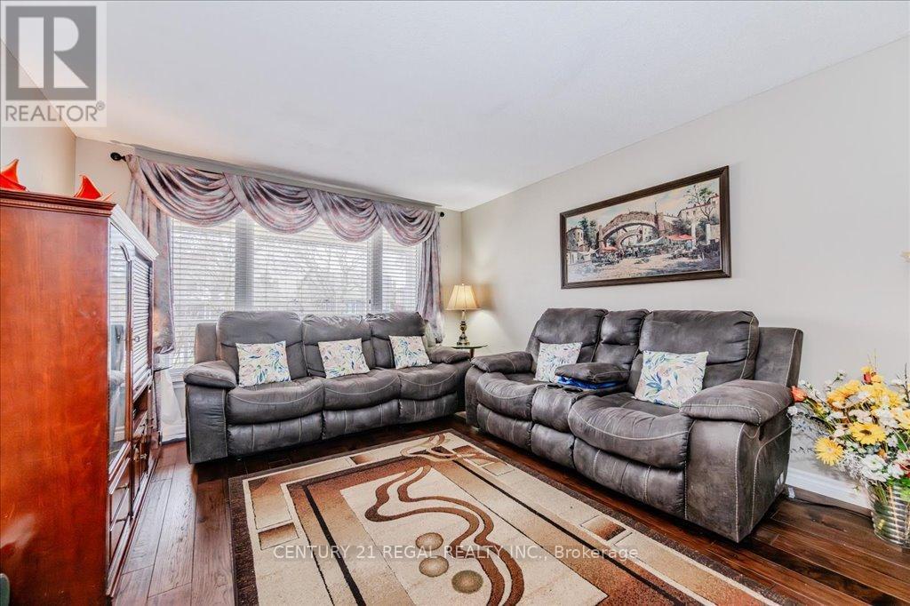 107 Roseneath Crescent, Kitchener, Ontario  N2E 1V8 - Photo 9 - X12094383