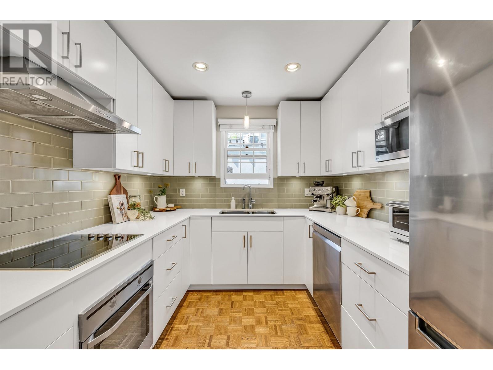 1361 W 7th Avenue, Vancouver, British Columbia  V6H 1B8 - Photo 8 - R2992179