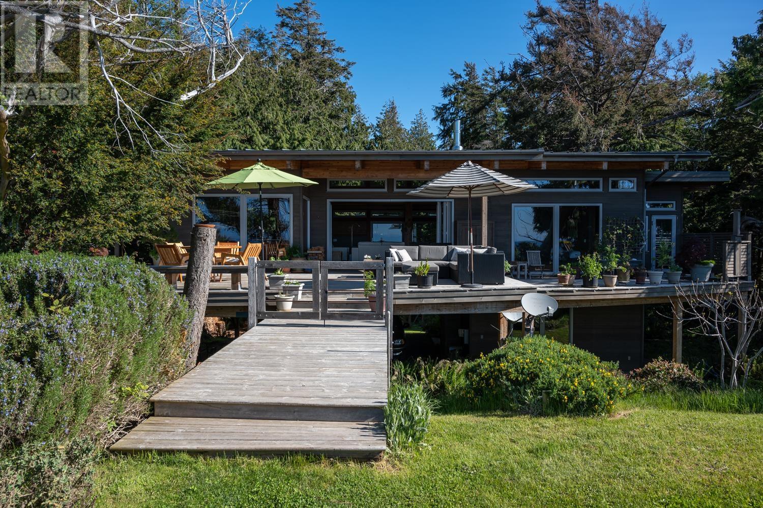 Property at 1628 VANCOUVER BOULEVARD image 3