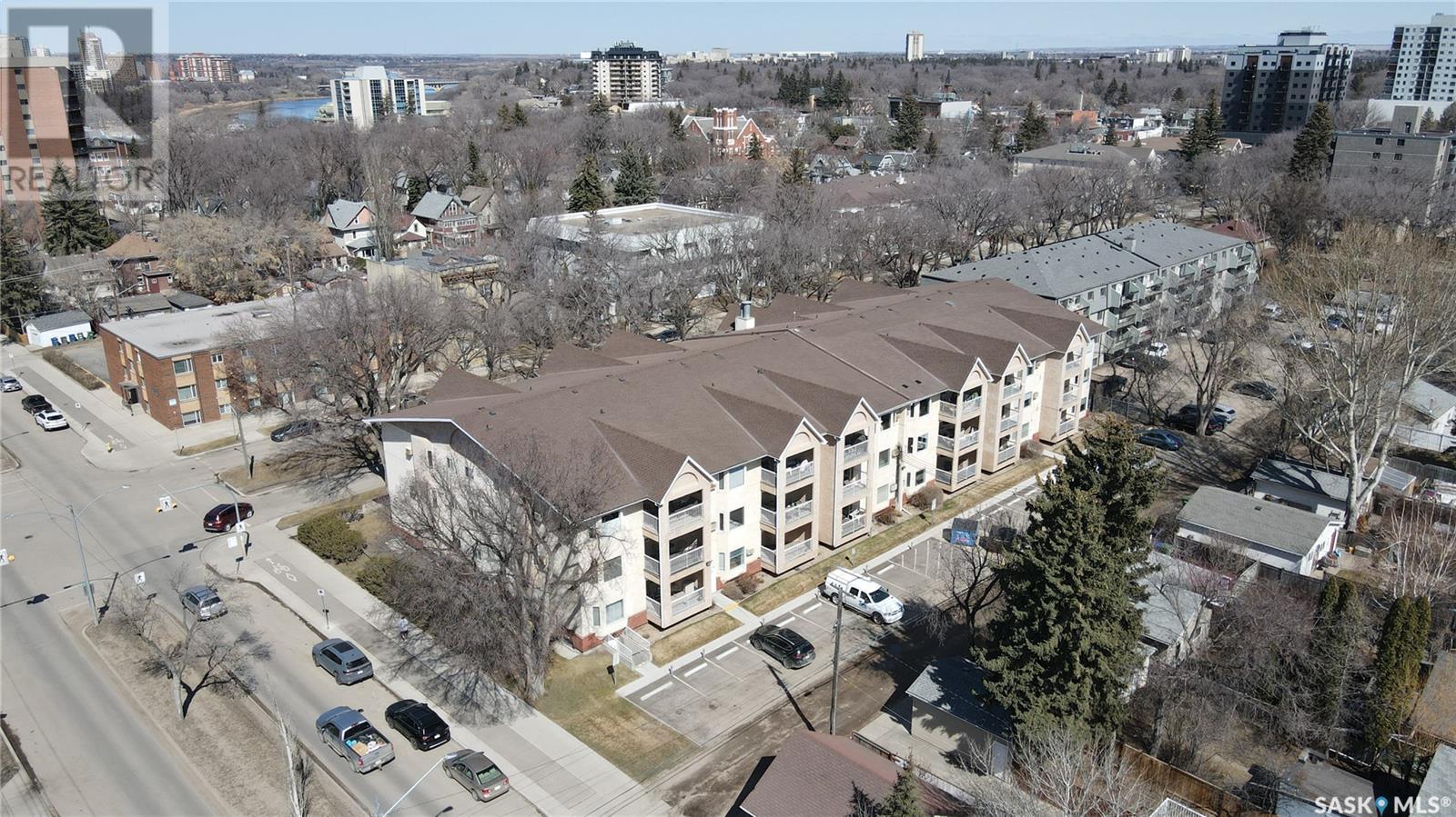 Property at 105 410 Main STREET image 2