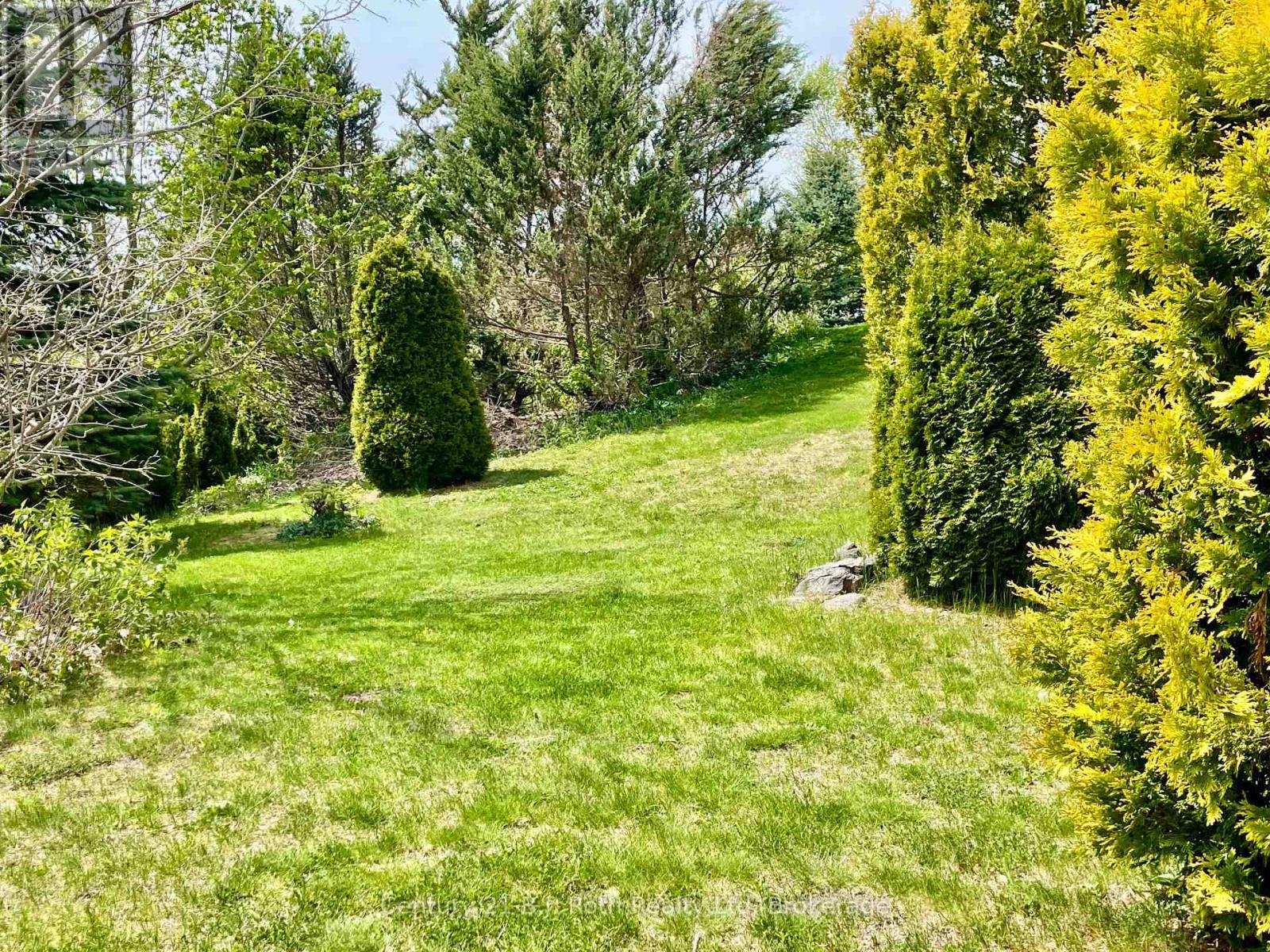 94 Maria Street, Penetanguishene, Ontario  L9M 2H8 - Photo 7 - S12094437