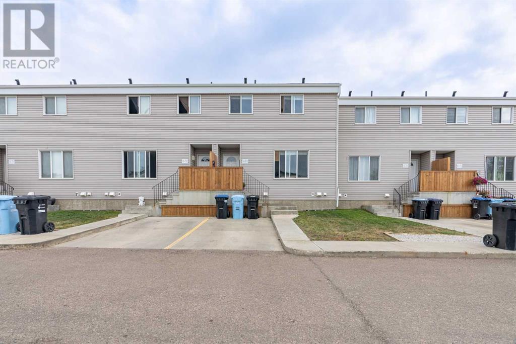 14, 711 Beacon Hill Drive Drive, Fort McMurray, Alberta
