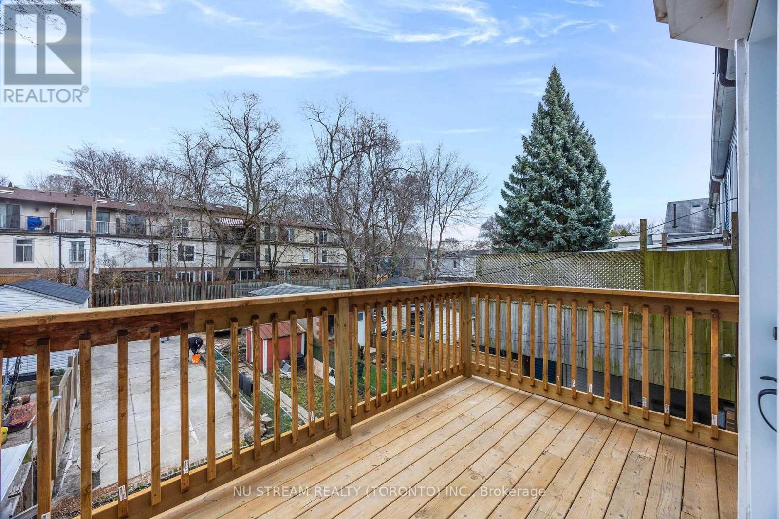 393 Jones Avenue, Toronto, Ontario  M4J 3G5 - Photo 2 - E12094416