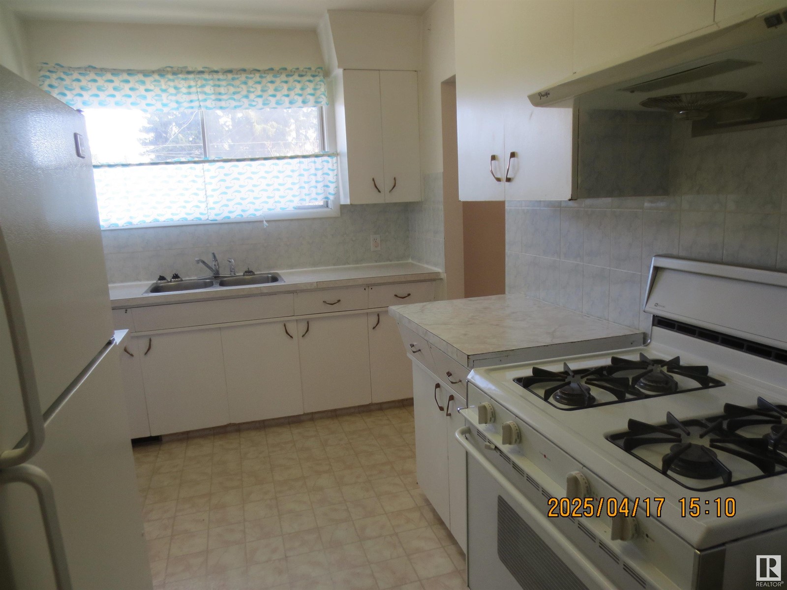 Property at 4219 7 Ave. image 2