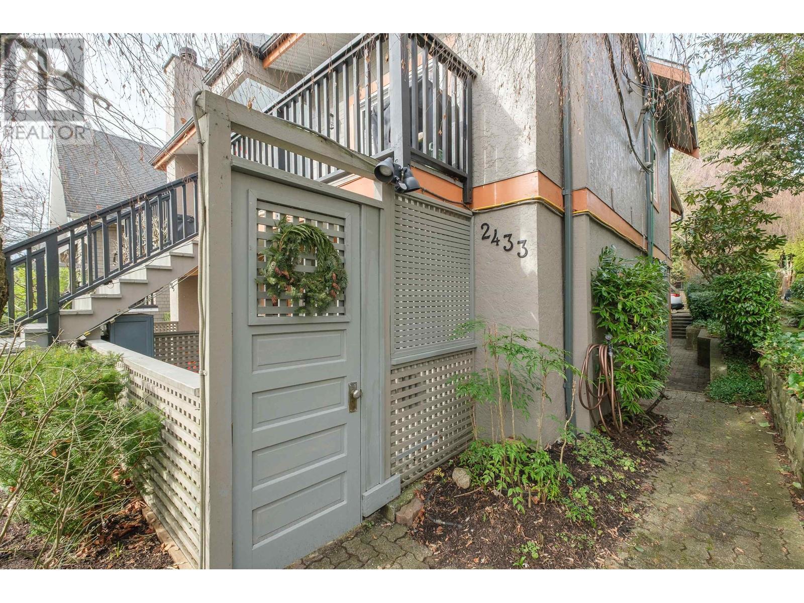 Listing Picture 27 of 34 : 2433 W 6TH AVENUE, Vancouver / 溫哥華 - 魯藝地產 Yvonne Lu Group - MLS Medallion Club Member