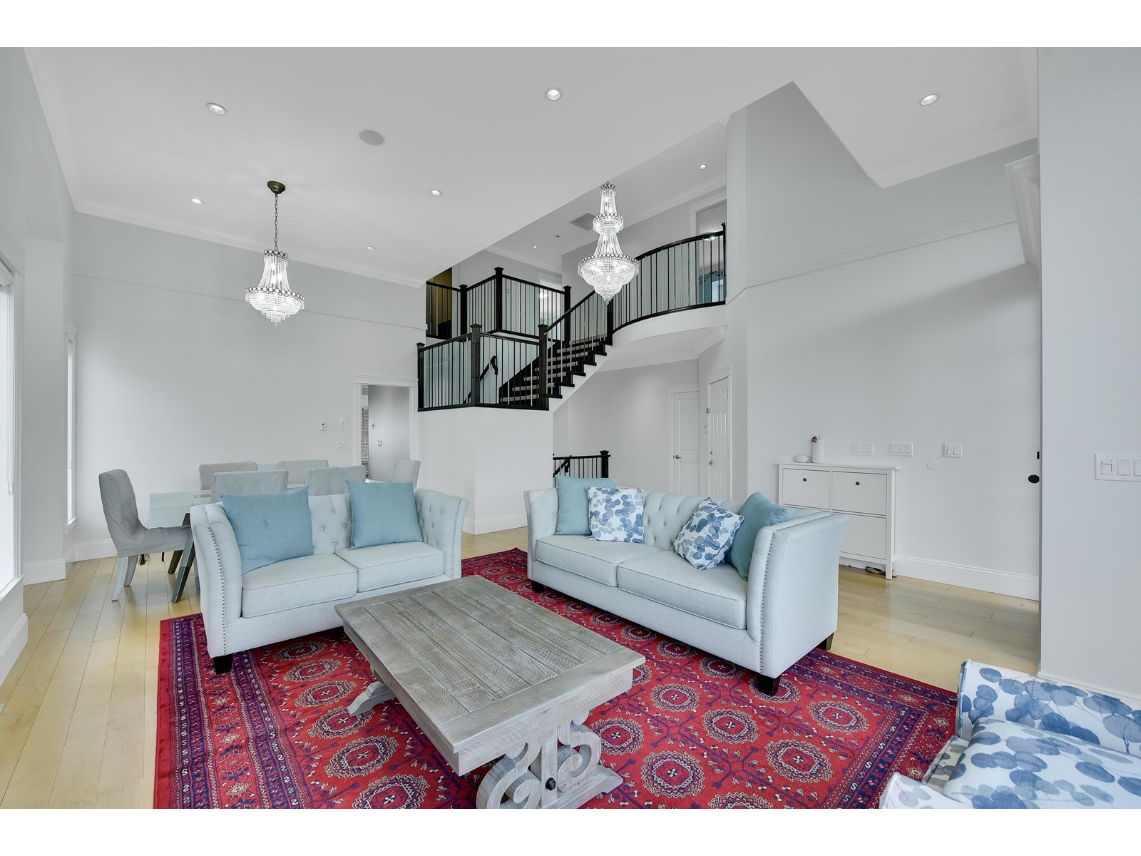Property at 18936 55 AVENUE image 4