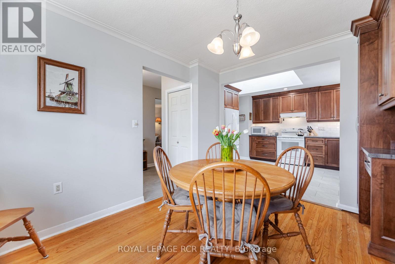 227 Elizabeth Street S, Brampton, Ontario  L6Y 1S2 - Photo 10 - W12094313