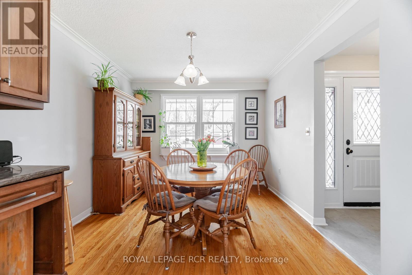 227 Elizabeth Street S, Brampton, Ontario  L6Y 1S2 - Photo 6 - W12094313