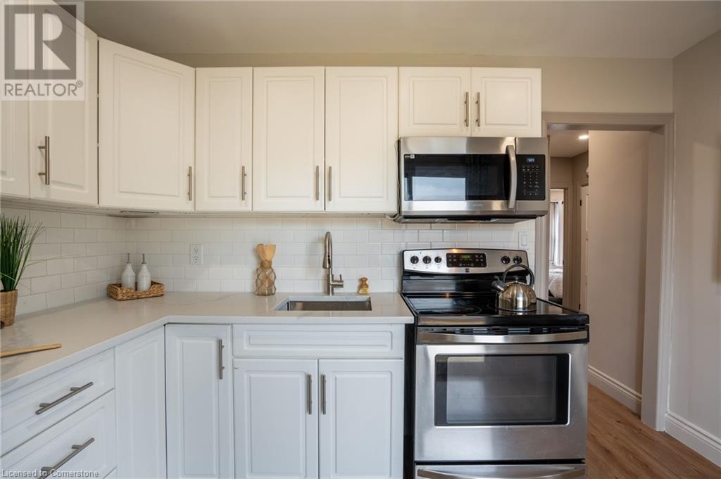 207 East 33rd Street, Hamilton, Ontario  L8V 3T7 - Photo 23 - 40712543
