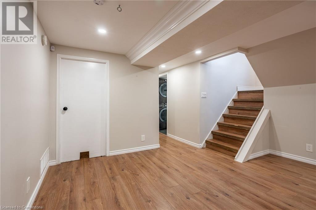 207 East 33rd Street, Hamilton, Ontario  L8V 3T7 - Photo 32 - 40712543