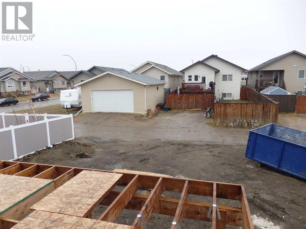 136 Hollman Close, Penhold, Alberta  T0M 1R0 - Photo 27 - A2213637