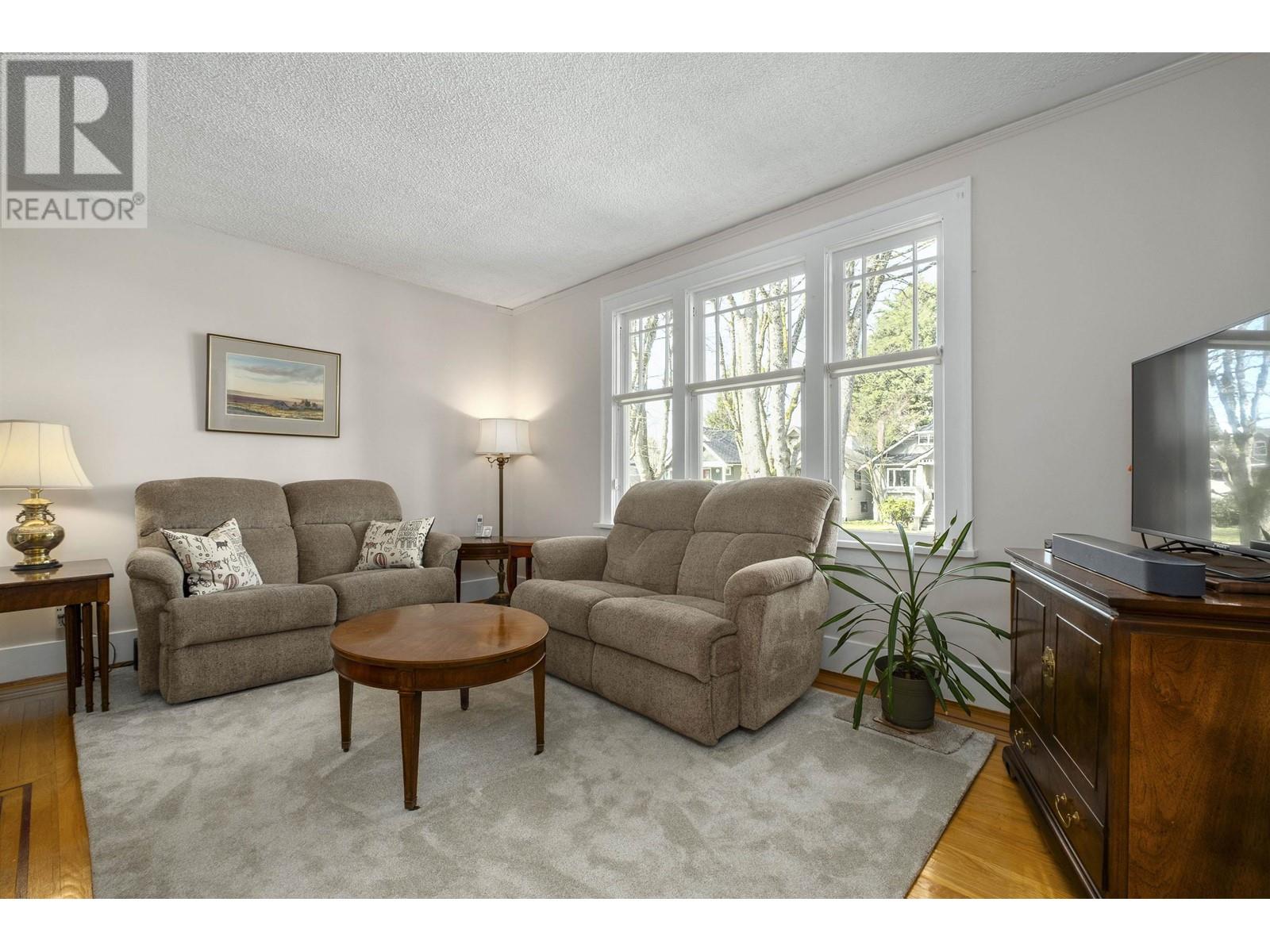 Property at 3584 W 22ND AVENUE image 5