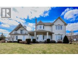 2 Fairfax Drive, Stratford, Ca