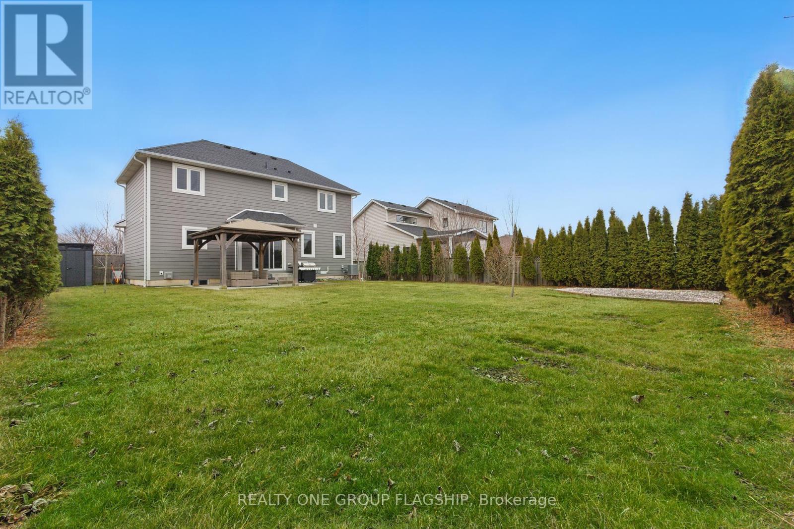 Property at 16 PEACHWOOD DRIVE image 4