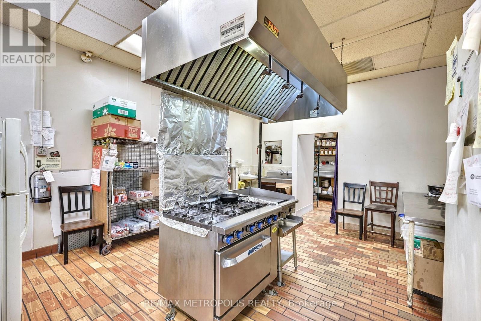 F5 - 1051 Simcoe Street N, Oshawa, Ontario  L1G 4S1 - Photo 14 - E12092212