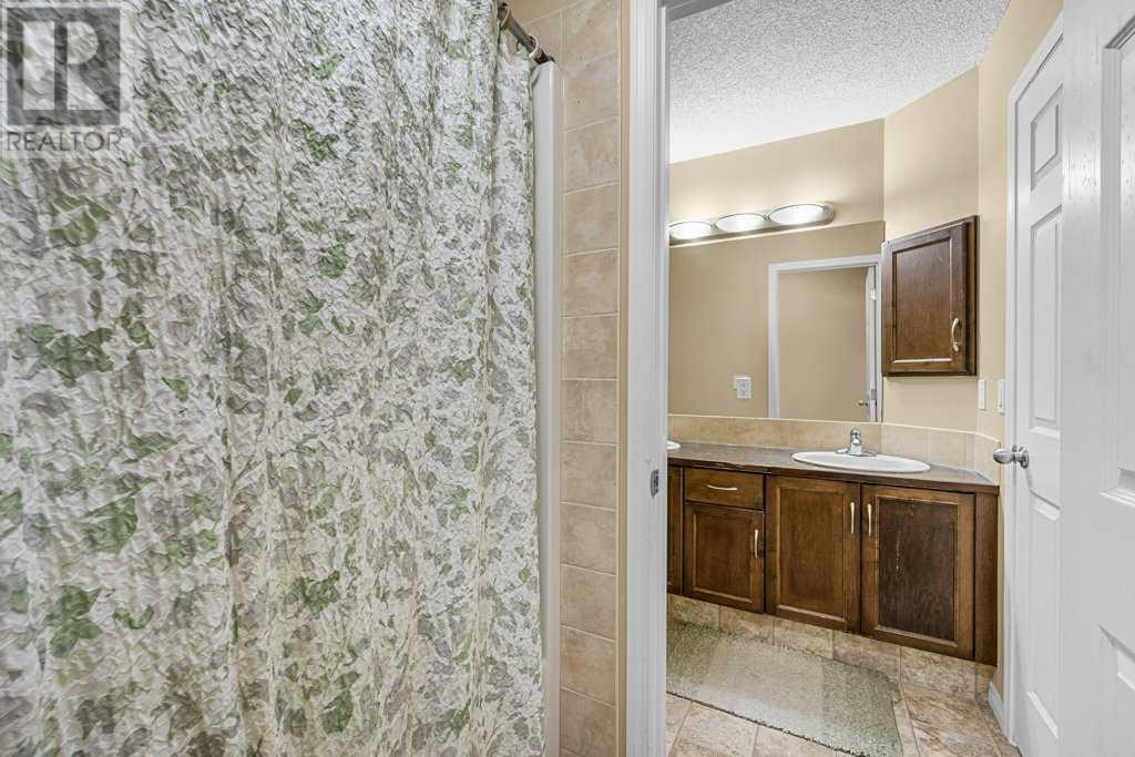 193 Luxstone Way Sw, Airdrie, Alberta  T4B 0H8 - Photo 30 - A2199358