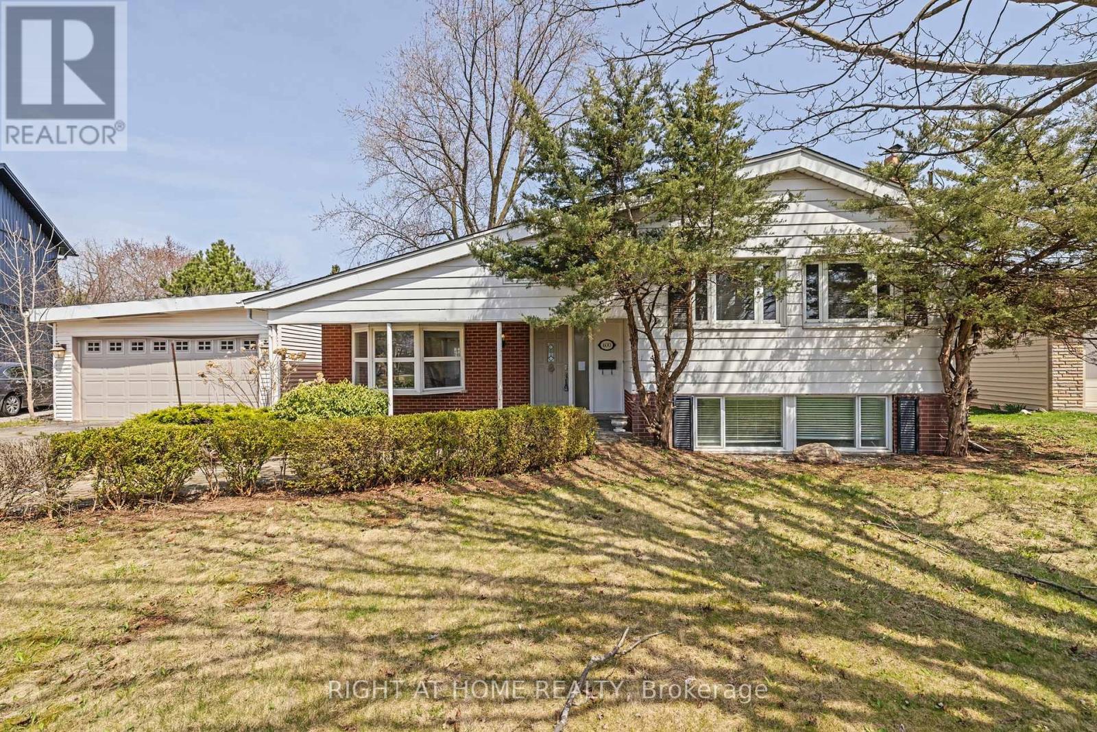 Property at 600 WEYNWAY COURT image 2