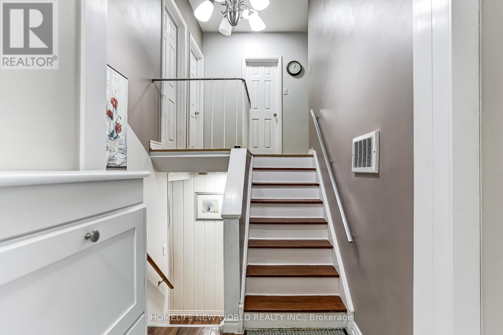 9 Ladysbridge Drive, Toronto (Morningside), Ontario  M1G 3H5 - Photo 6 - E12091495