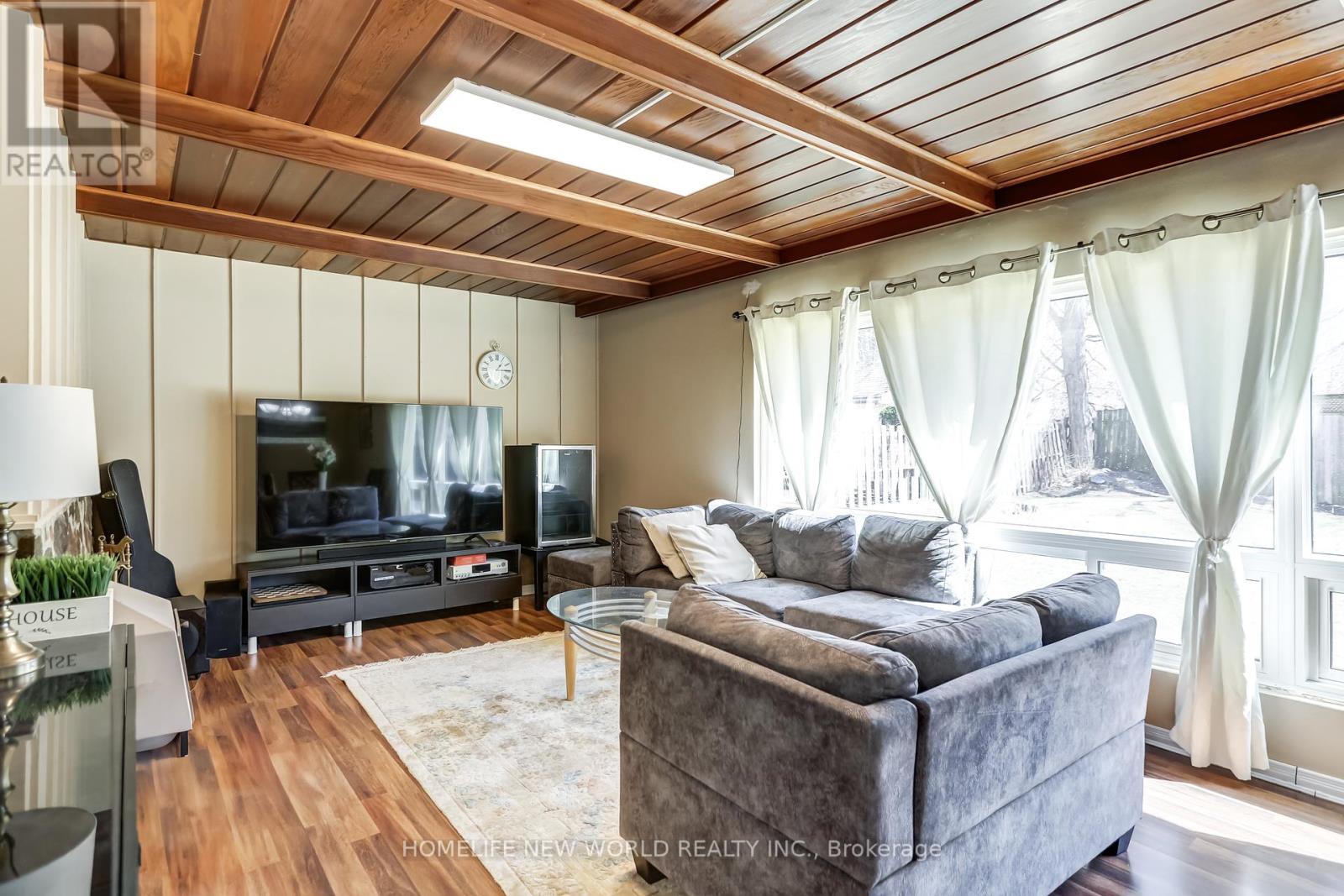 9 Ladysbridge Drive, Toronto (Morningside), Ontario  M1G 3H5 - Photo 7 - E12091495