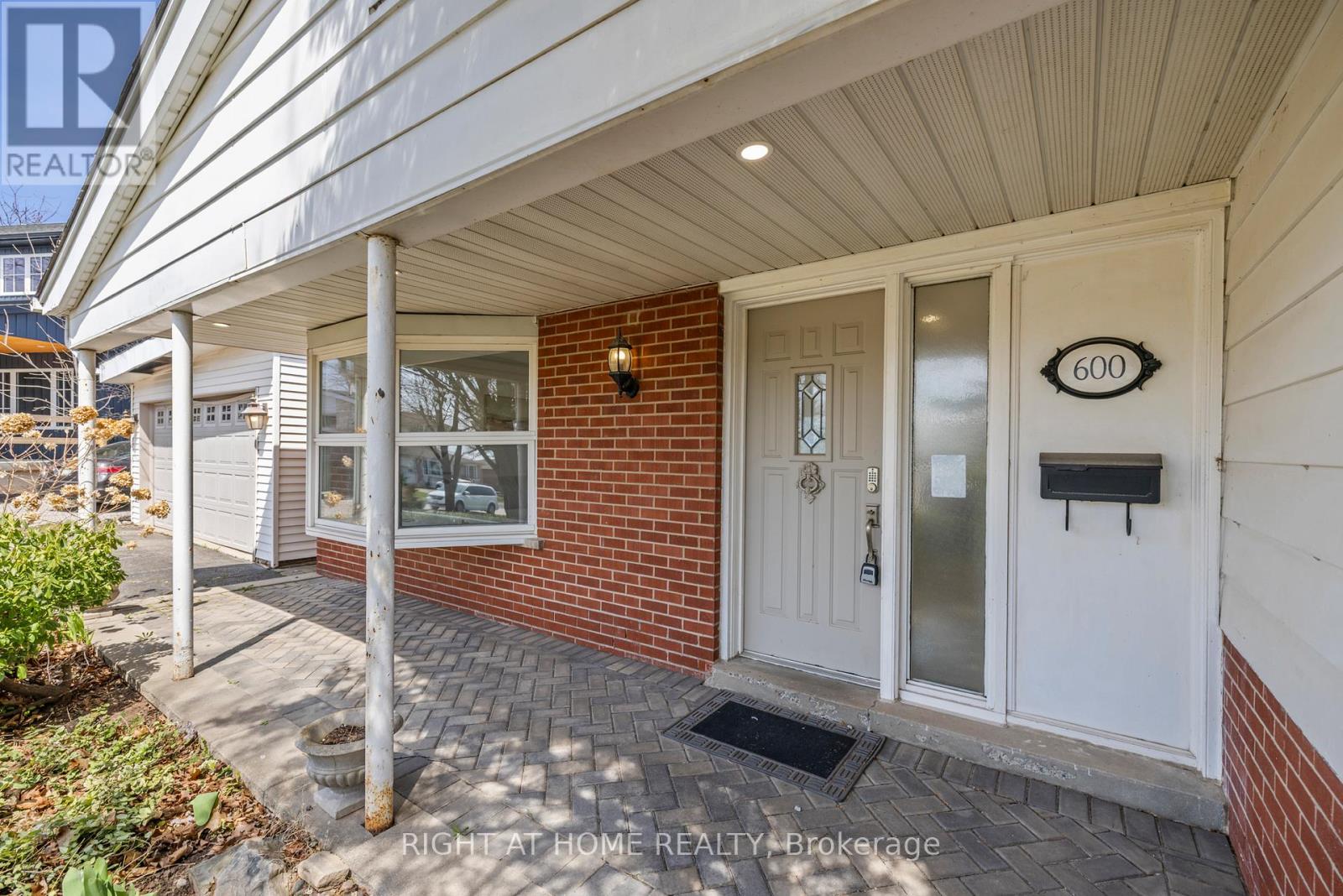 Property at 600 WEYNWAY COURT image 5