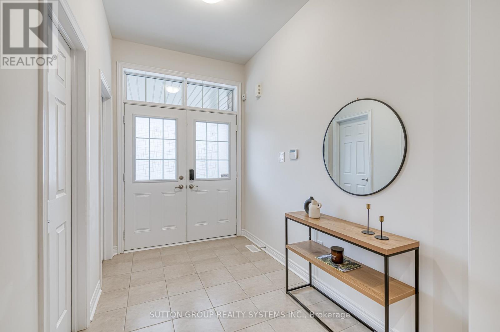 3329 Post Road, Oakville, Ontario  L6H 0Y5 - Photo 3 - W12094511