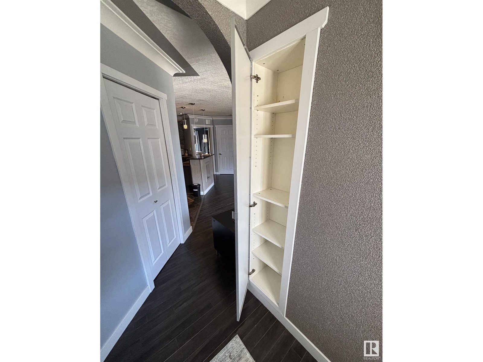 Property at #77 150 EDWARDS DR SW image 5