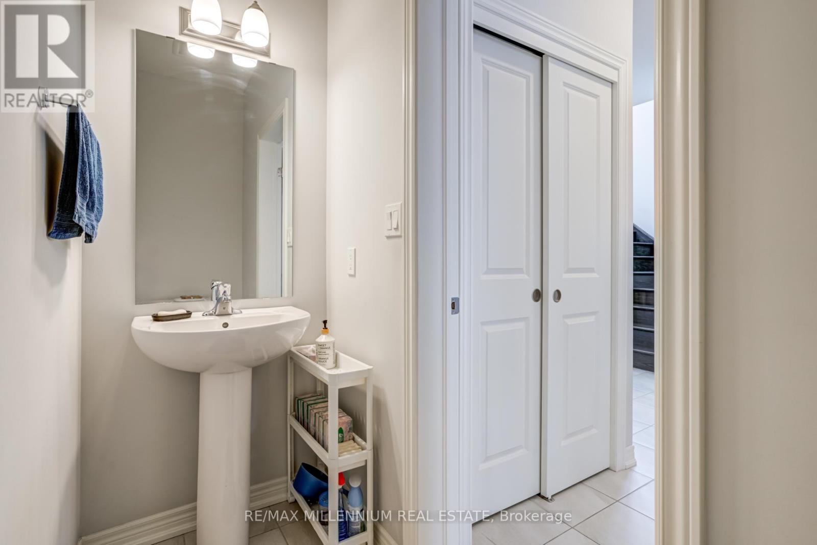3597 Carolinia Court, Fort Erie, Ontario  L0S 1N0 - Photo 10 - X12094506