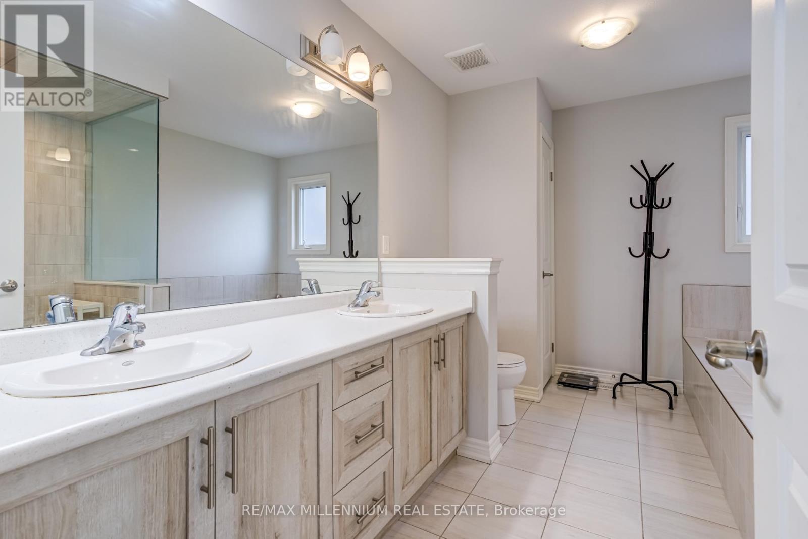 3597 Carolinia Court, Fort Erie, Ontario  L0S 1N0 - Photo 23 - X12094506