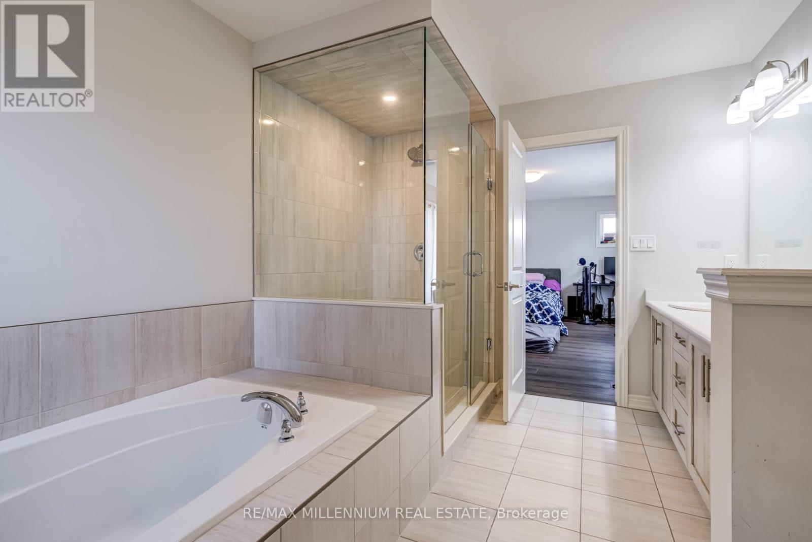 3597 Carolinia Court, Fort Erie, Ontario  L0S 1N0 - Photo 24 - X12094506