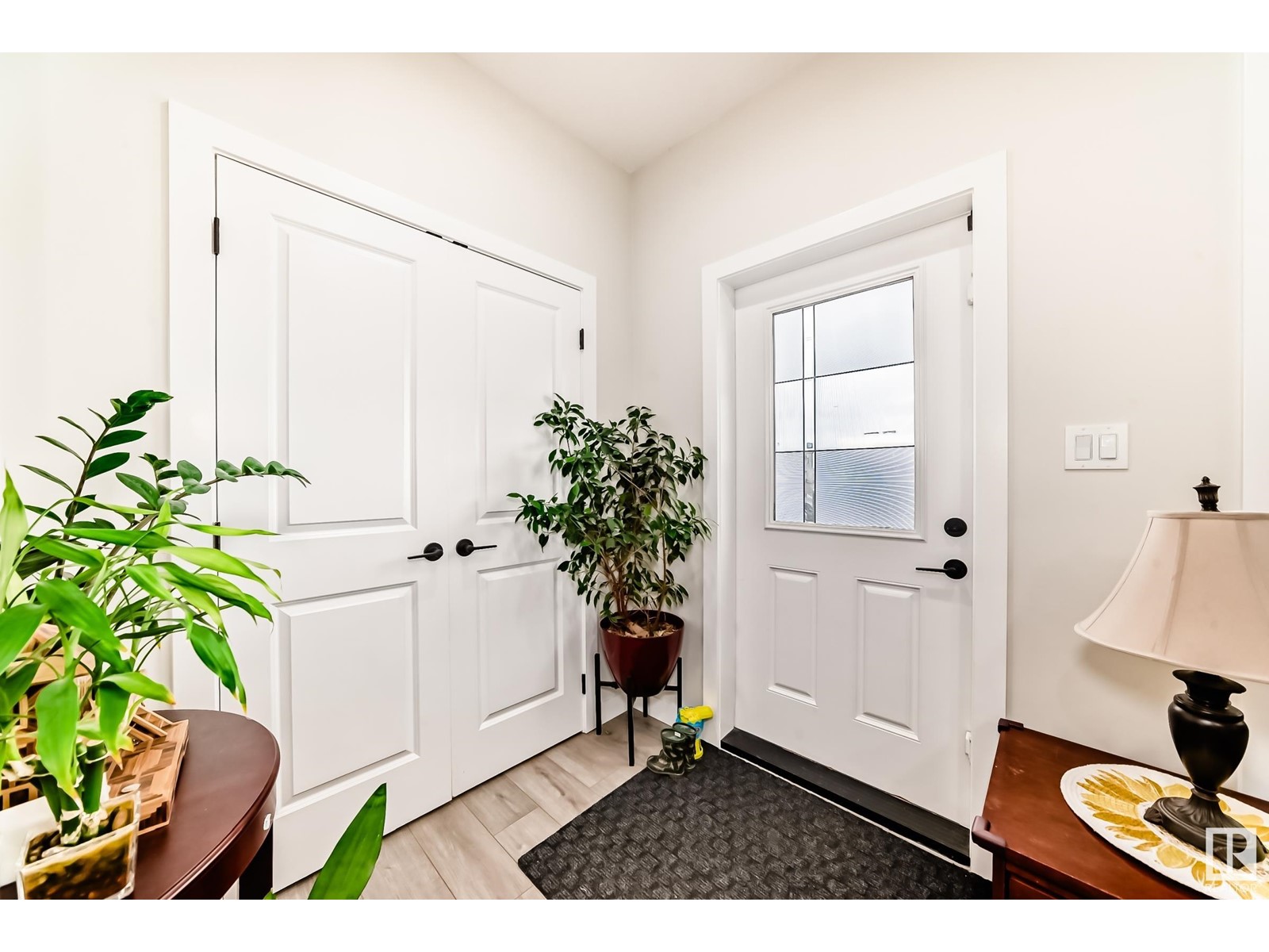 Property at #8 2803 14 AV NW NW image 1