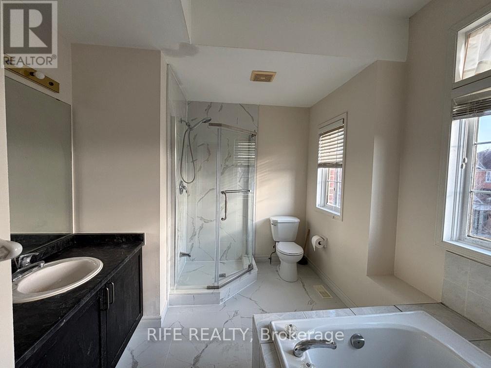 111 Orchard Hill Boulevard, Markham, Ontario  L6C 2M4 - Photo 11 - N12094518