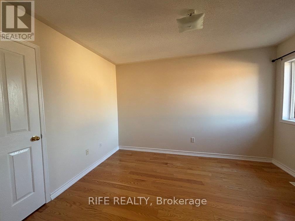 111 Orchard Hill Boulevard, Markham, Ontario  L6C 2M4 - Photo 4 - N12094518