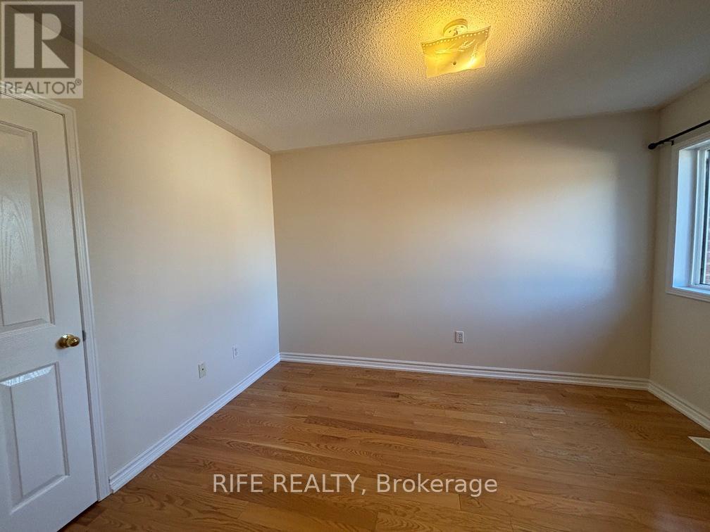 111 Orchard Hill Boulevard, Markham, Ontario  L6C 2M4 - Photo 5 - N12094518