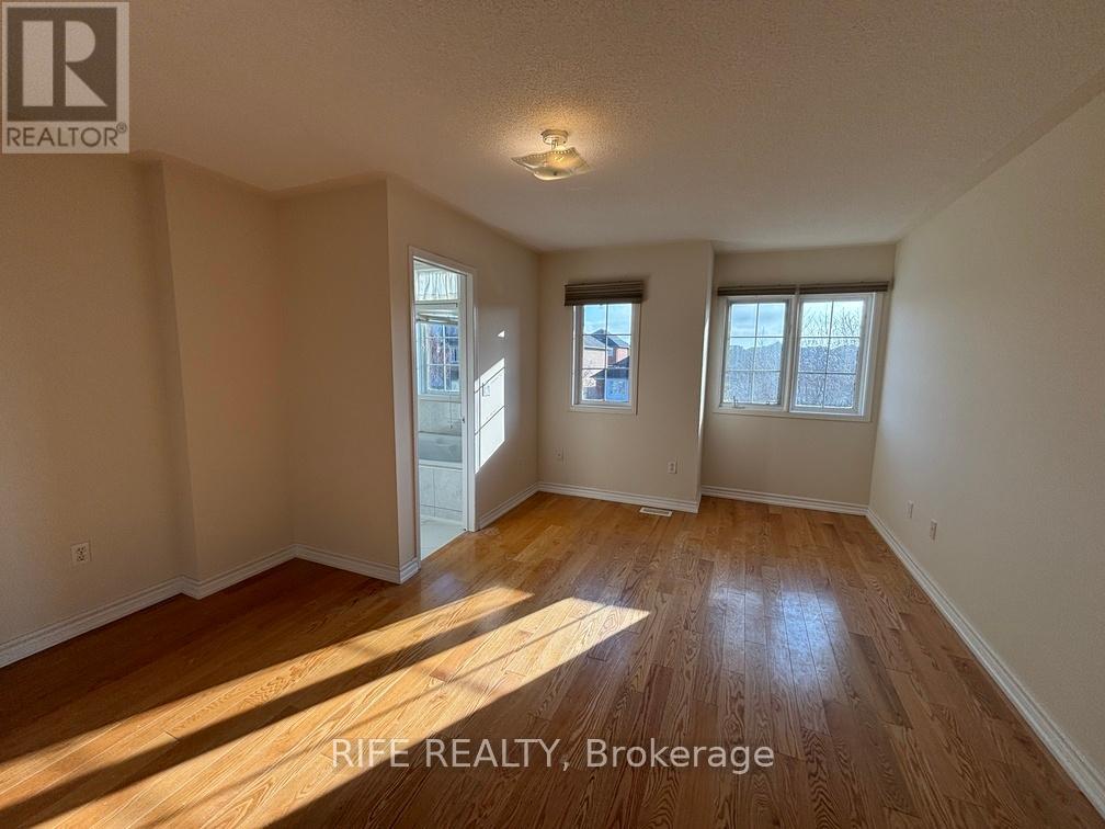 111 Orchard Hill Boulevard, Markham, Ontario  L6C 2M4 - Photo 8 - N12094518