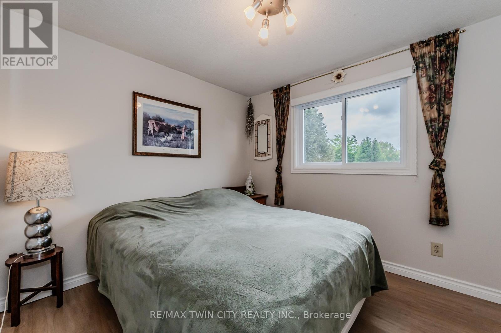 136 St Jerome Crescent, Kitchener, Ontario  N2C 2L2 - Photo 21 - X12094522