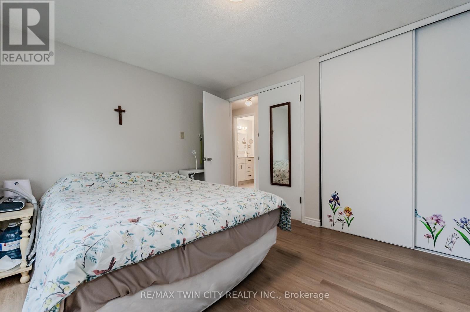 136 St Jerome Crescent, Kitchener, Ontario  N2C 2L2 - Photo 28 - X12094522