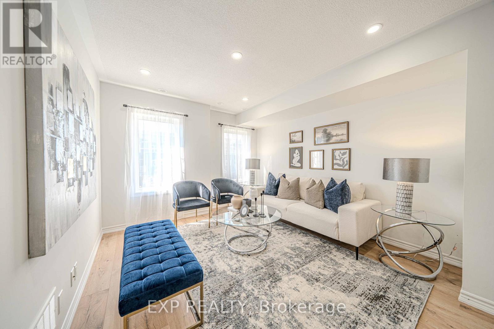 10 - 2500 HILL RISE COURT, Oshawa, Ontario