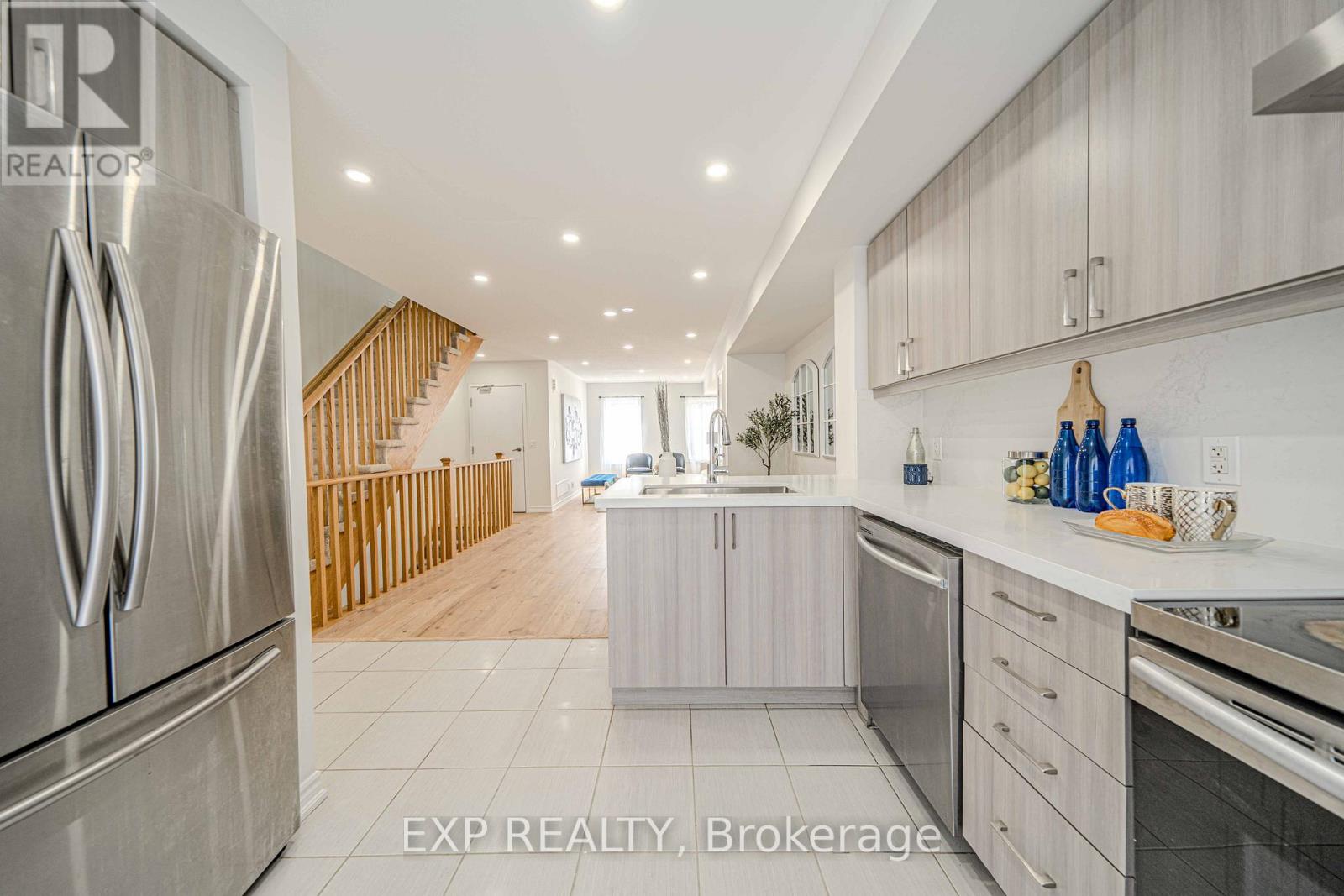 10 - 2500 Hill Rise Court, Oshawa, Ontario  L1L 0M6 - Photo 11 - E12073589