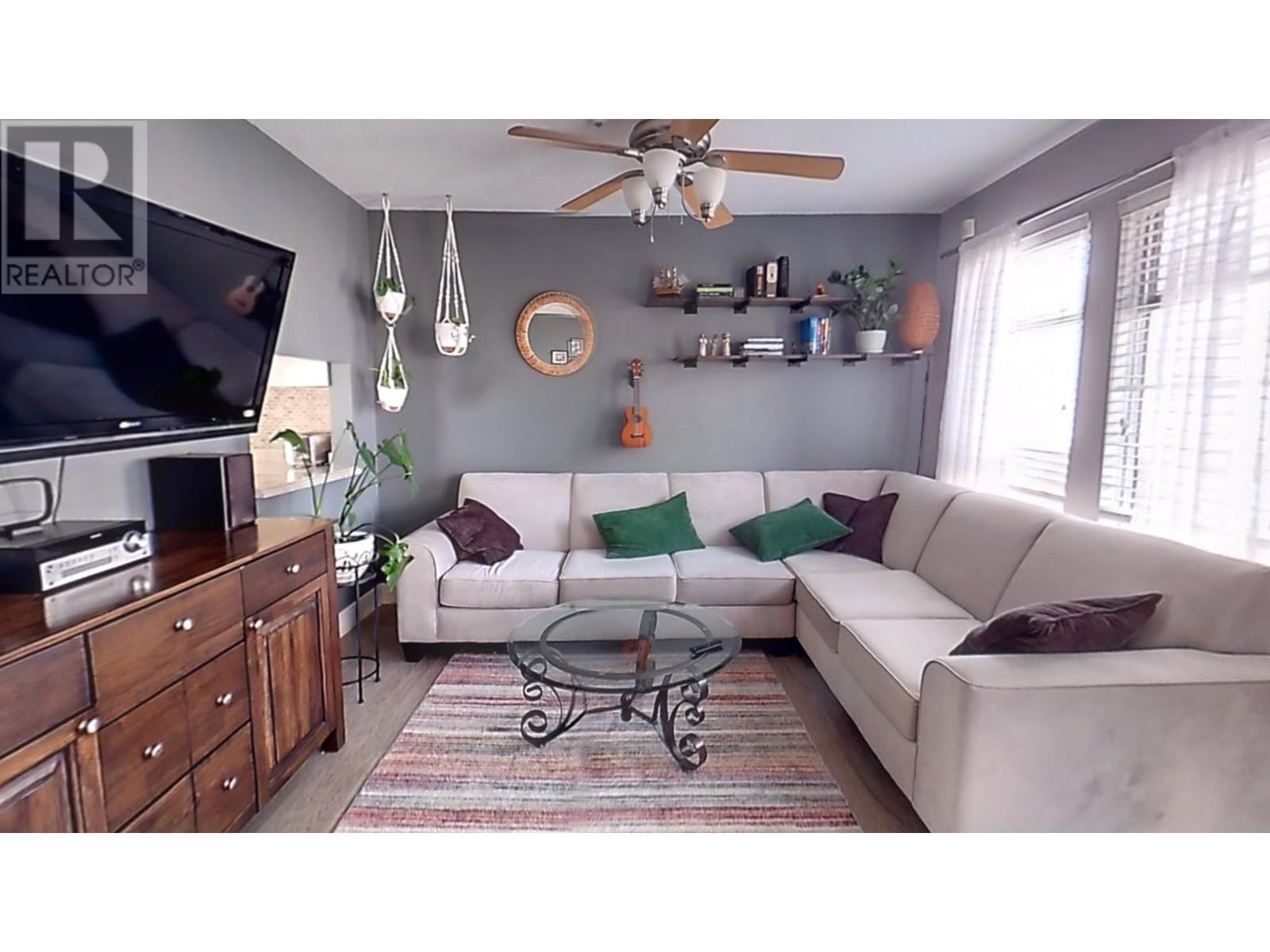 Property at 25 2450 LOBB AVENUE image 3