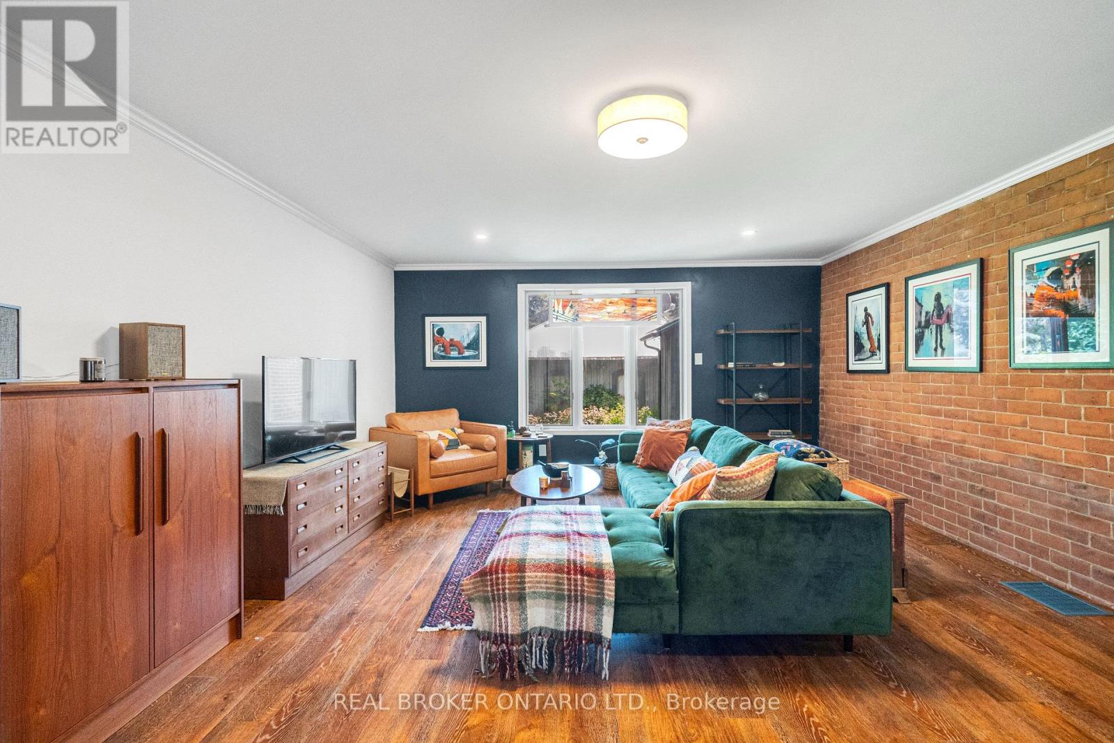 74 Lake Avenue W, Carleton Place, Ontario  K7C 1L6 - Photo 10 - X12094529